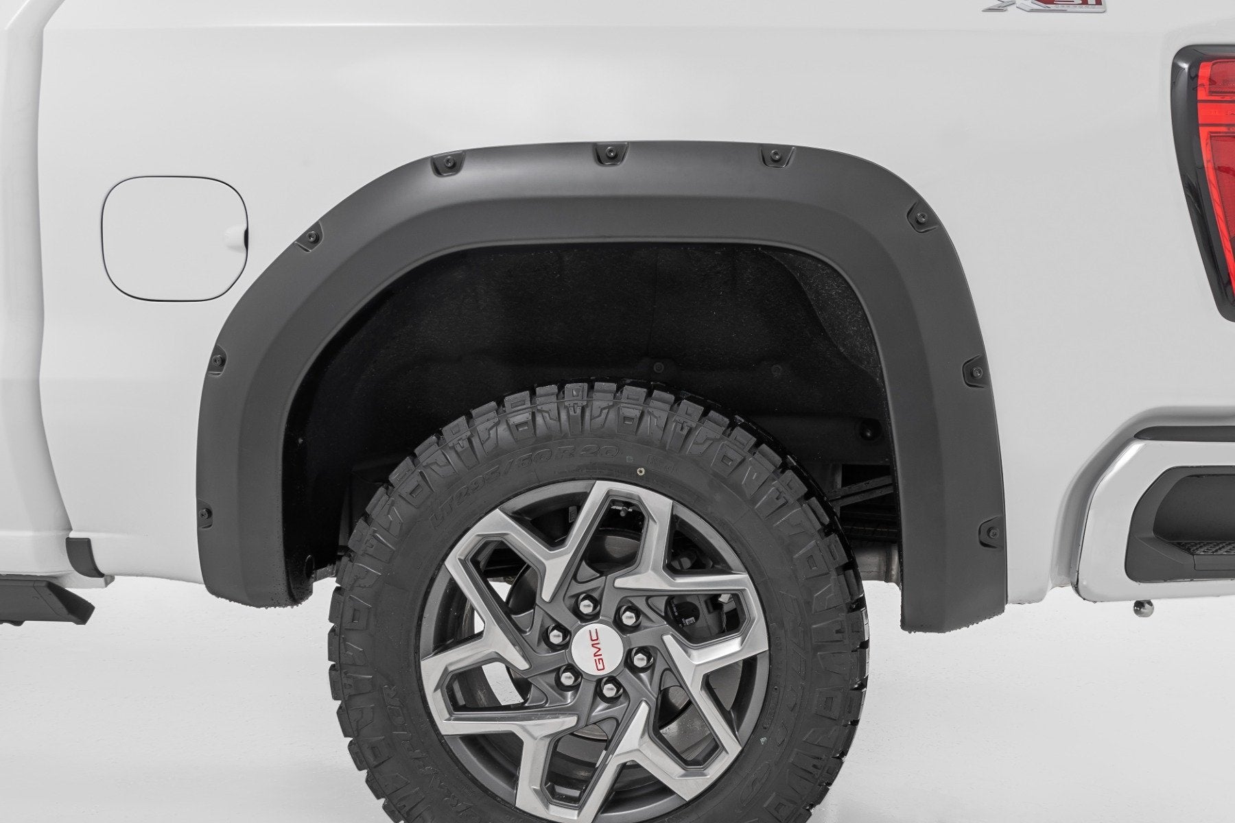 Pocket Fender Flares | GMC Sierra 1500 2WD/4WD (2019-2025 & Classic)