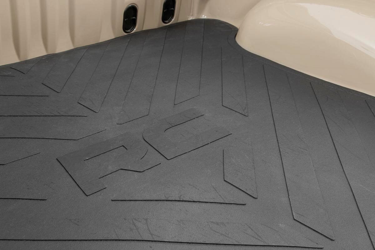 Bed Mat | 8' Bed | RC Logo | Chevy/GMC Sierra/Silverado 1500 (19-25)